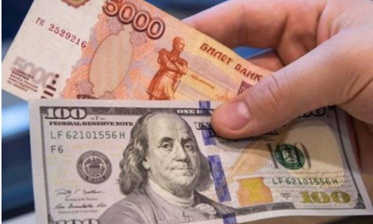dolar-rubli_Mv-Gm.jpg