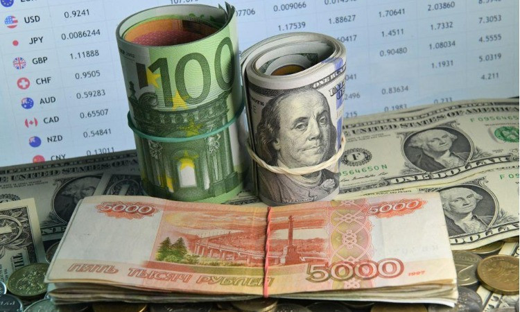 rubli-dolar-evro_xhNHJ.jpg