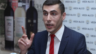 gagiksurenyan-1_wo9Se.jpg