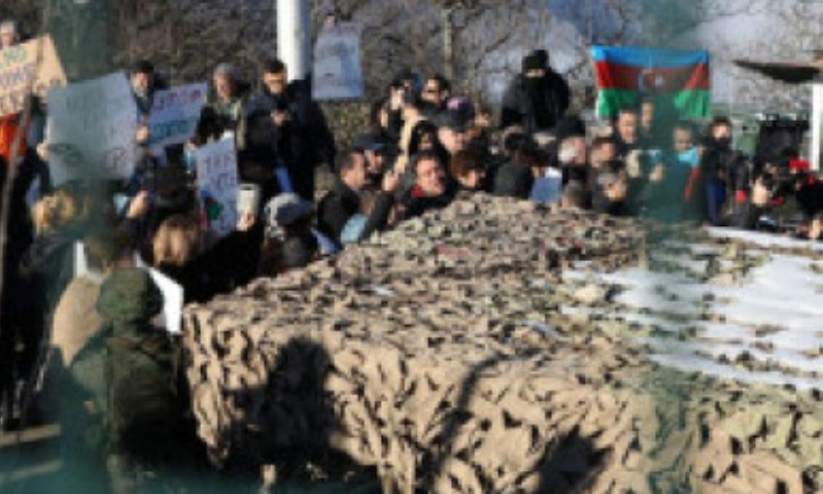lachini-mijancq_E97ym.jpg
