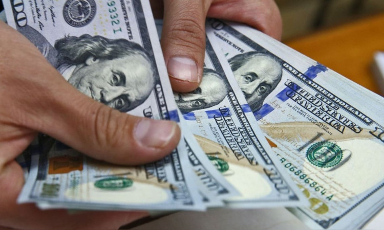 dolar_BEBaJ.jpg