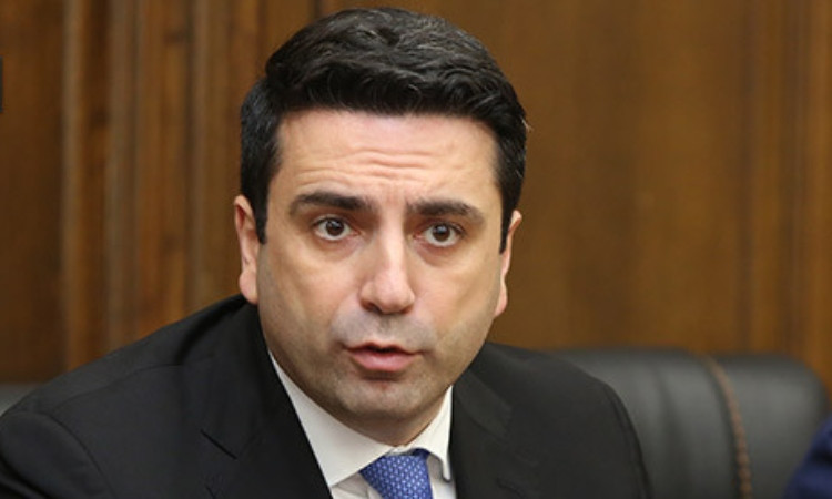 alen-simonyan_CxgFp.jpg