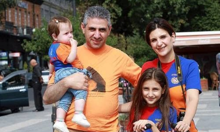 edgar-ghazaryan_Nq_Fl.jpg