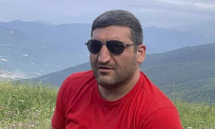 edgar-margaryan_YiyAD.jpg