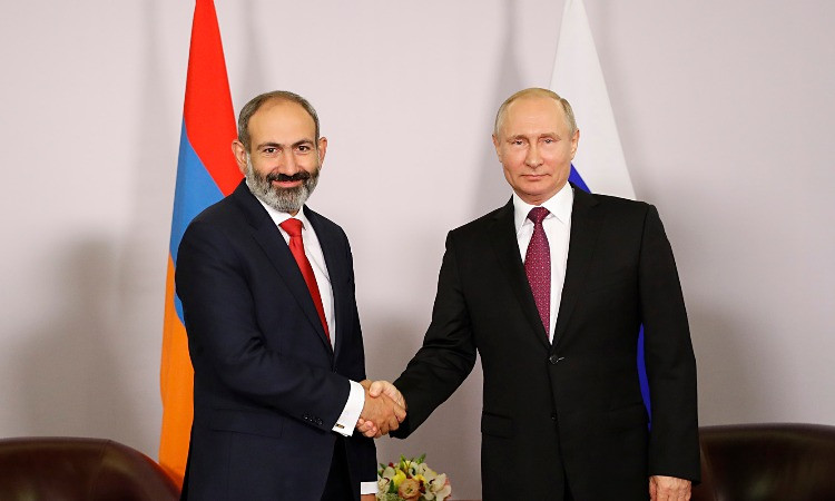 putin-pashinyan_mfxQO.jpg